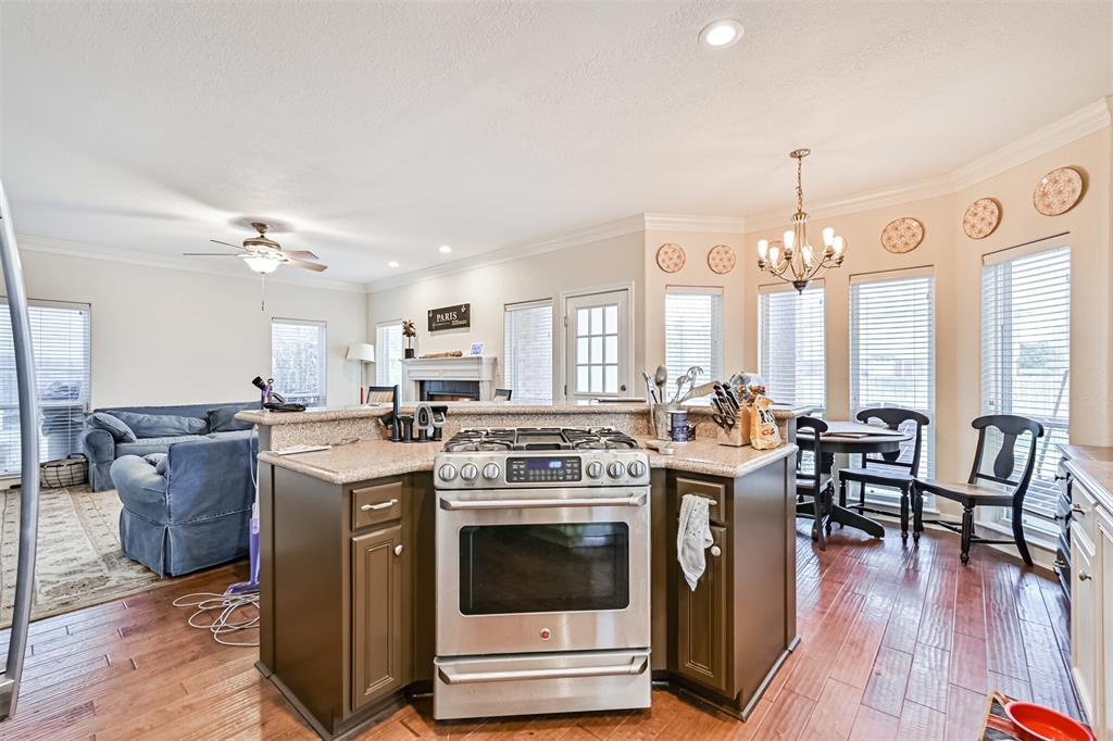 12811 E Conquistador Dr, Galveston, Texas image 22