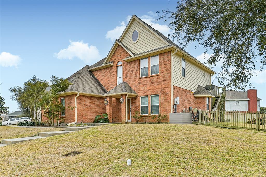 12811 E Conquistador Dr, Galveston, Texas image 2