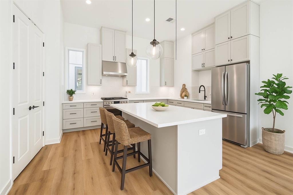 11118 Savannah Woods Lane