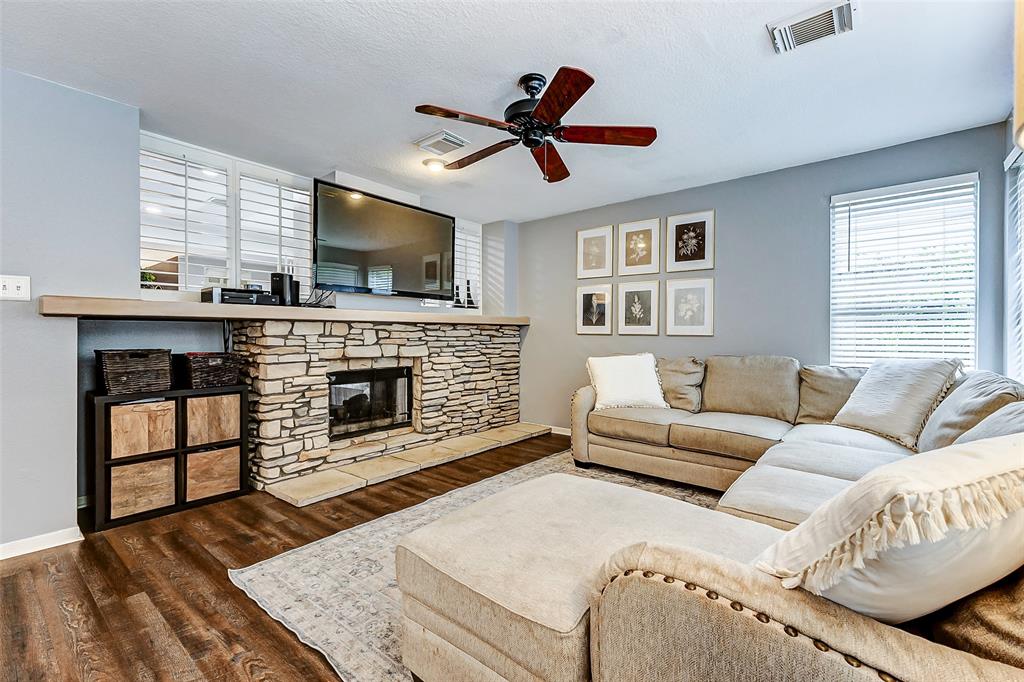 98 Autumn Branch Drive, The Woodlands, Texas image 12