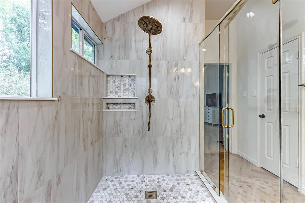 98 Autumn Branch Drive, The Woodlands, Texas image 27