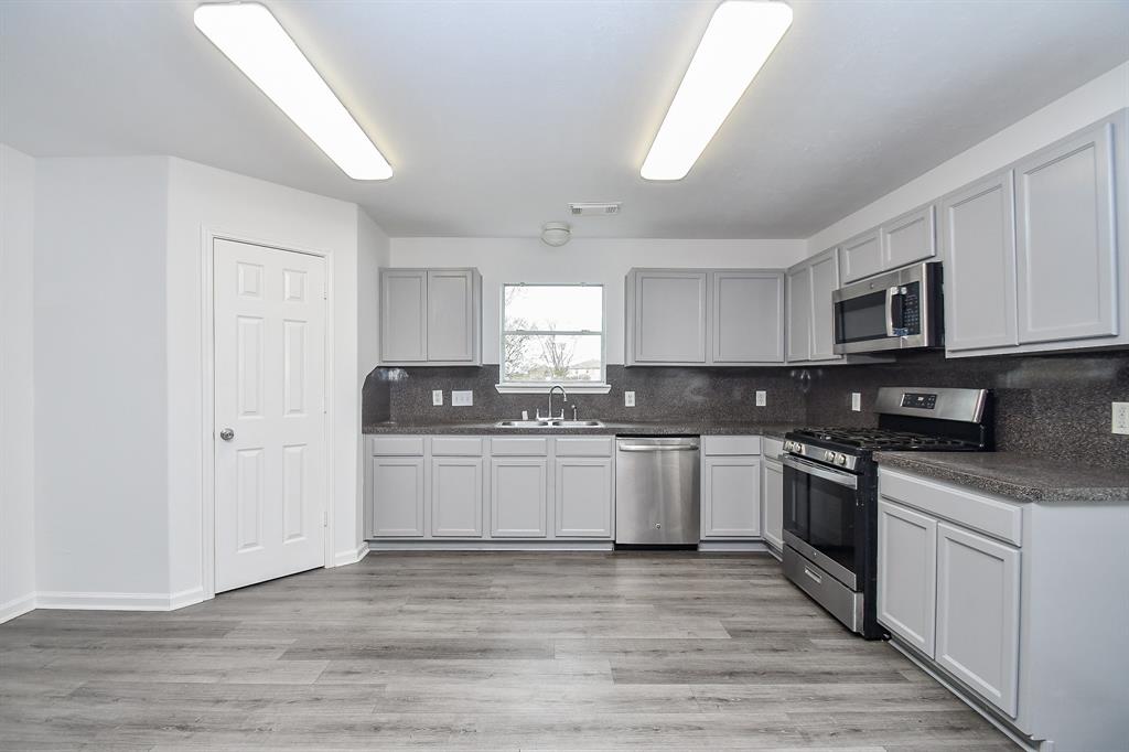 2707 Long Grove Lane, Richmond, Texas image 30