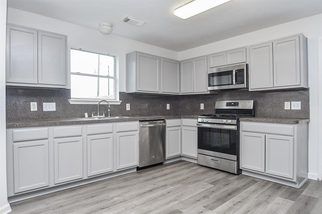 2707 Long Grove Lane, Richmond, Texas image 29