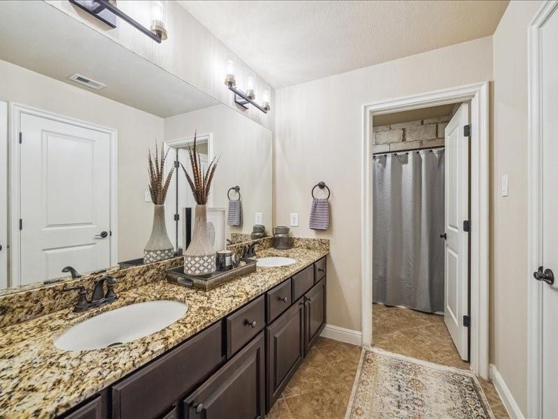 3202 S Cotswold Manor Drive, Kingwood, Texas image 26