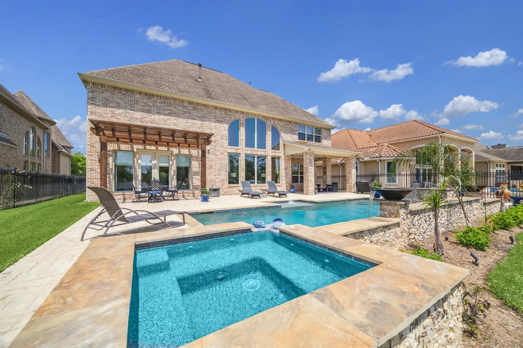 3202 S Cotswold Manor Drive, Kingwood, Texas image 18