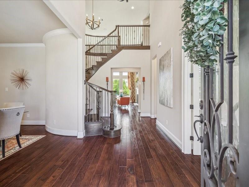 3202 S Cotswold Manor Drive