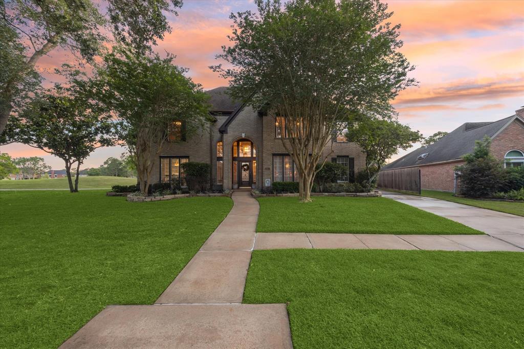 property-search 1 2665 Warwick Drive