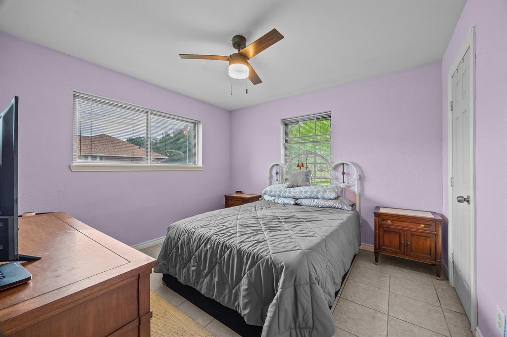 2234 Kelly Drive, Pearland, Texas image 17