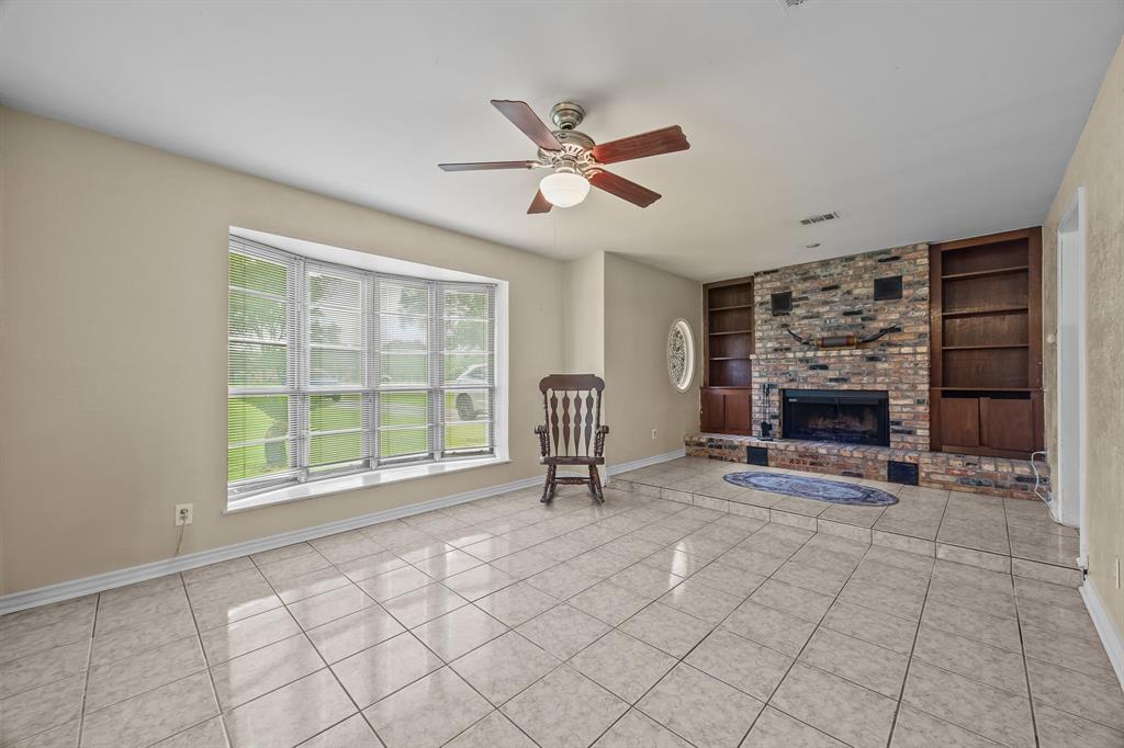2234 Kelly Drive, Pearland, Texas image 5