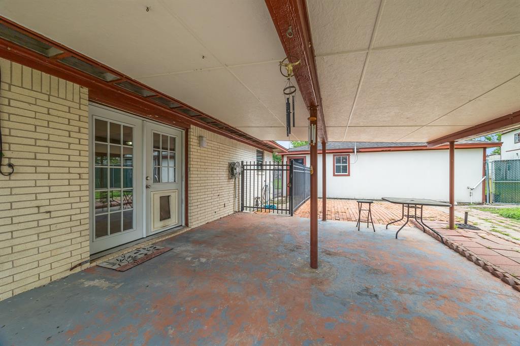 2234 Kelly Drive, Pearland, Texas image 25