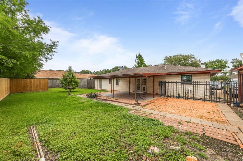 2234 Kelly Drive, Pearland, Texas image 22