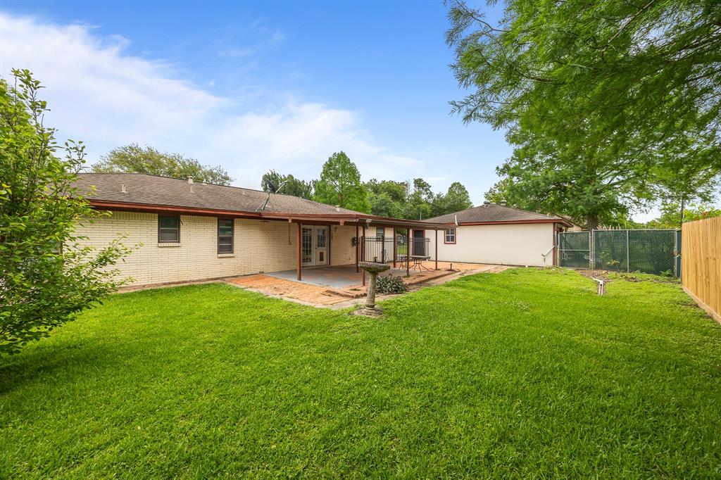 2234 Kelly Drive, Pearland, Texas image 24