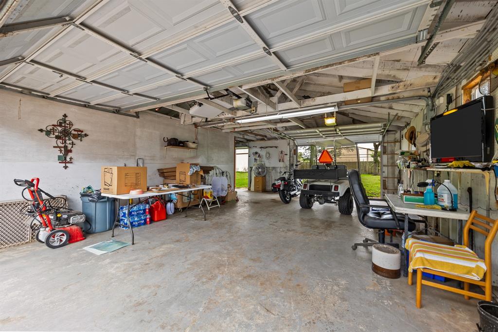 2234 Kelly Drive, Pearland, Texas image 27