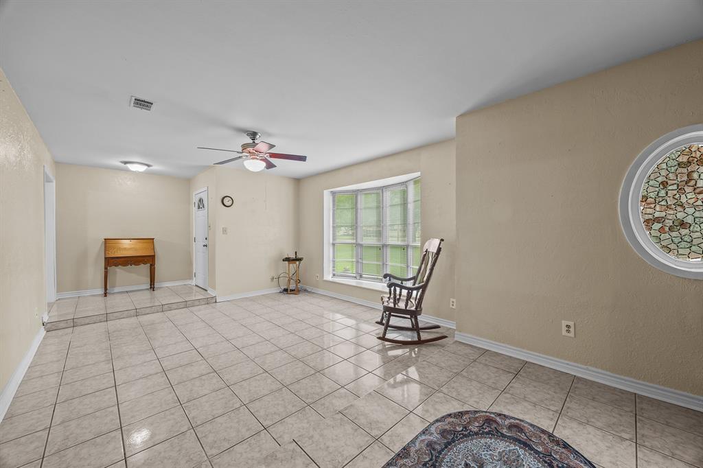2234 Kelly Drive, Pearland, Texas image 3