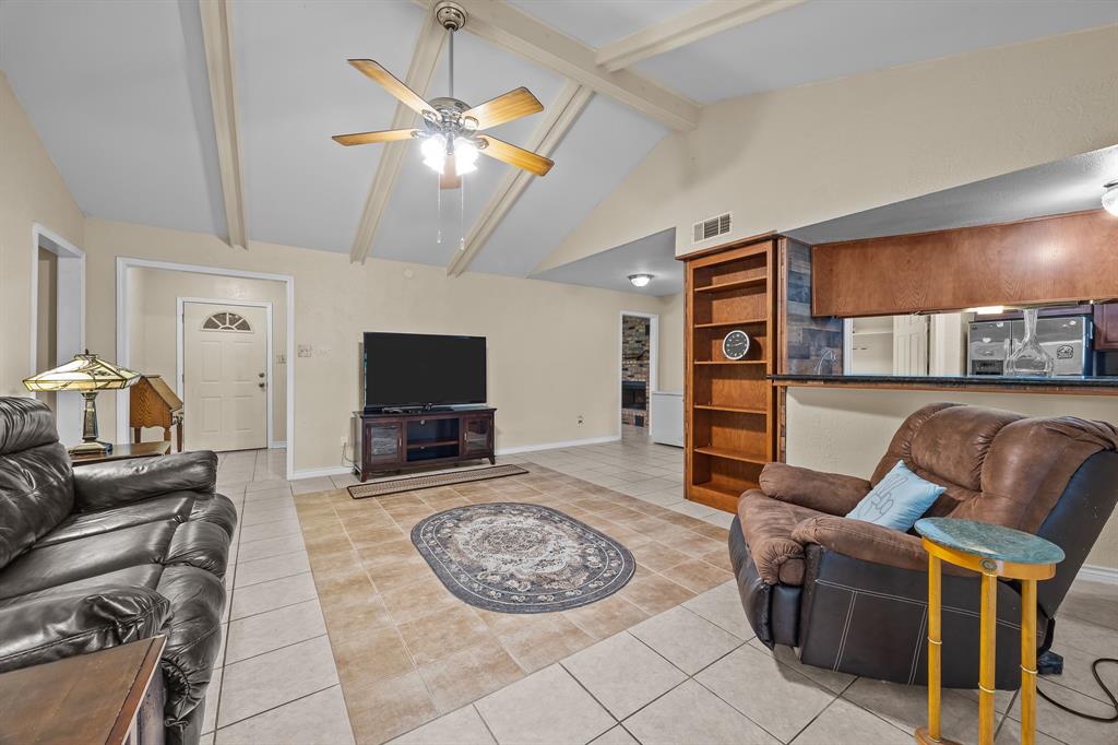 2234 Kelly Drive, Pearland, Texas image 7
