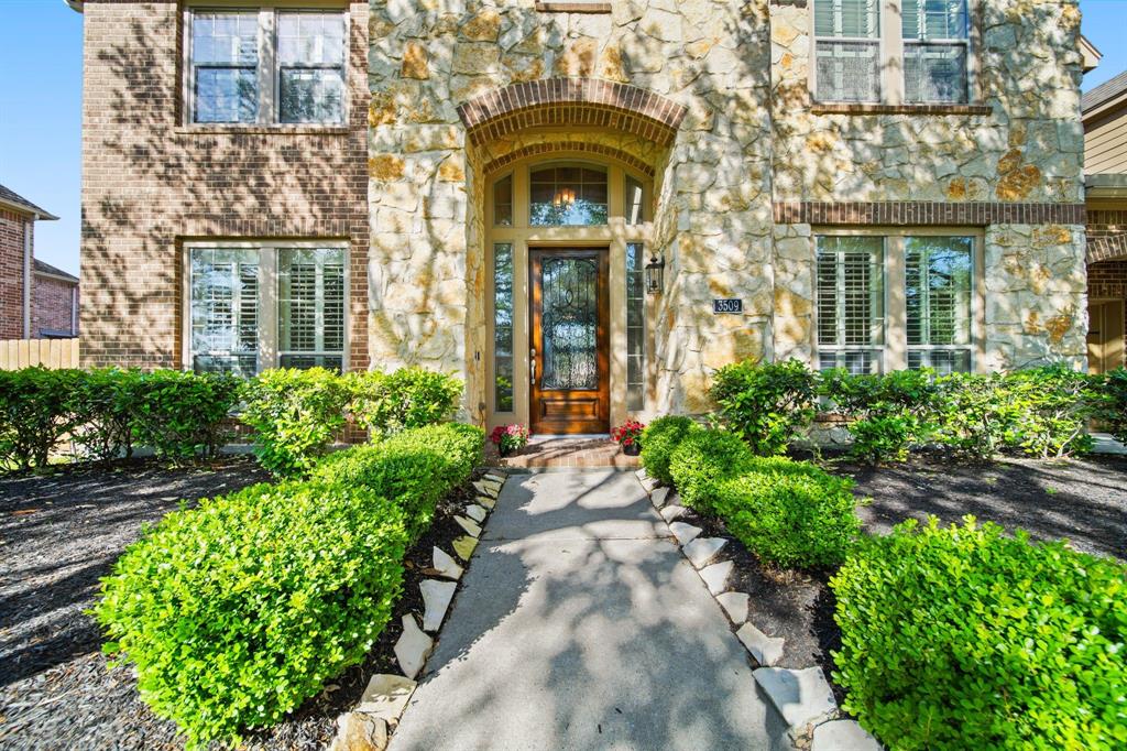3509 Queensburg Lane, Friendswood, Texas image 4