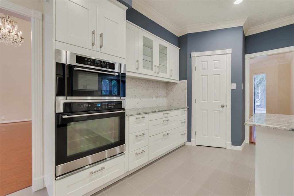 714 Last Arrow Drive, Houston, Texas image 6