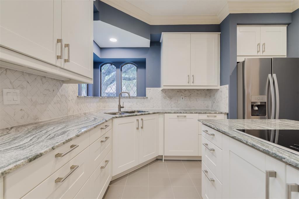 714 Last Arrow Drive, Houston, Texas image 5