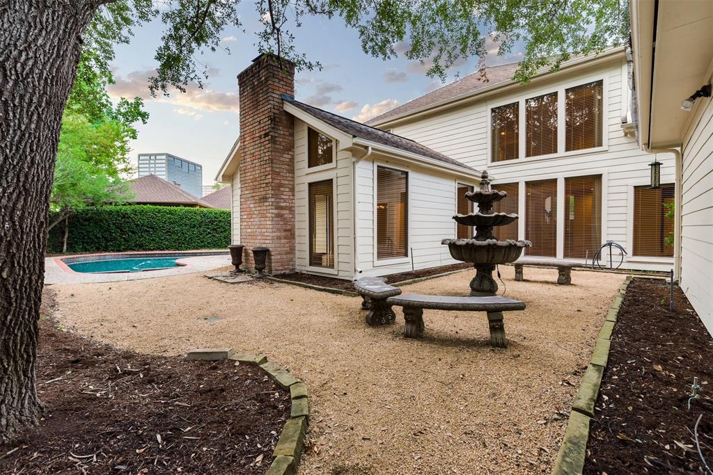 714 Last Arrow Drive, Houston, Texas image 32