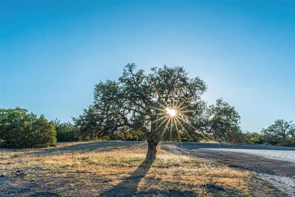 32 & 33 Buckskin Path, Fredericksburg, Texas image 4