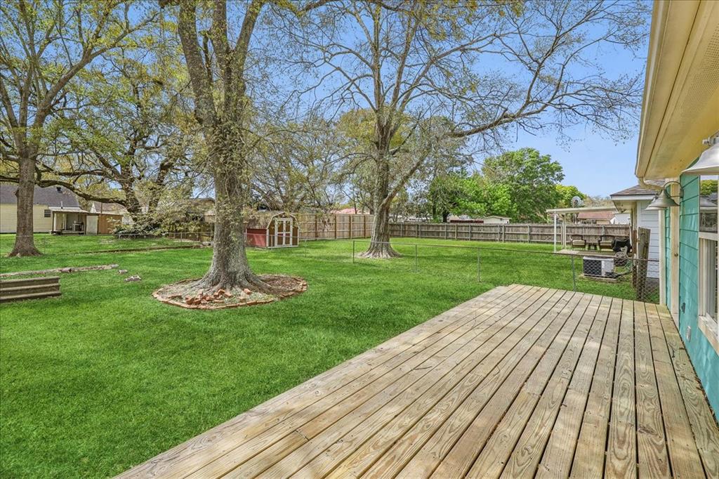 203 N 21st Street, Nederland, Texas image 31