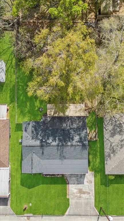 203 N 21st Street, Nederland, Texas image 35