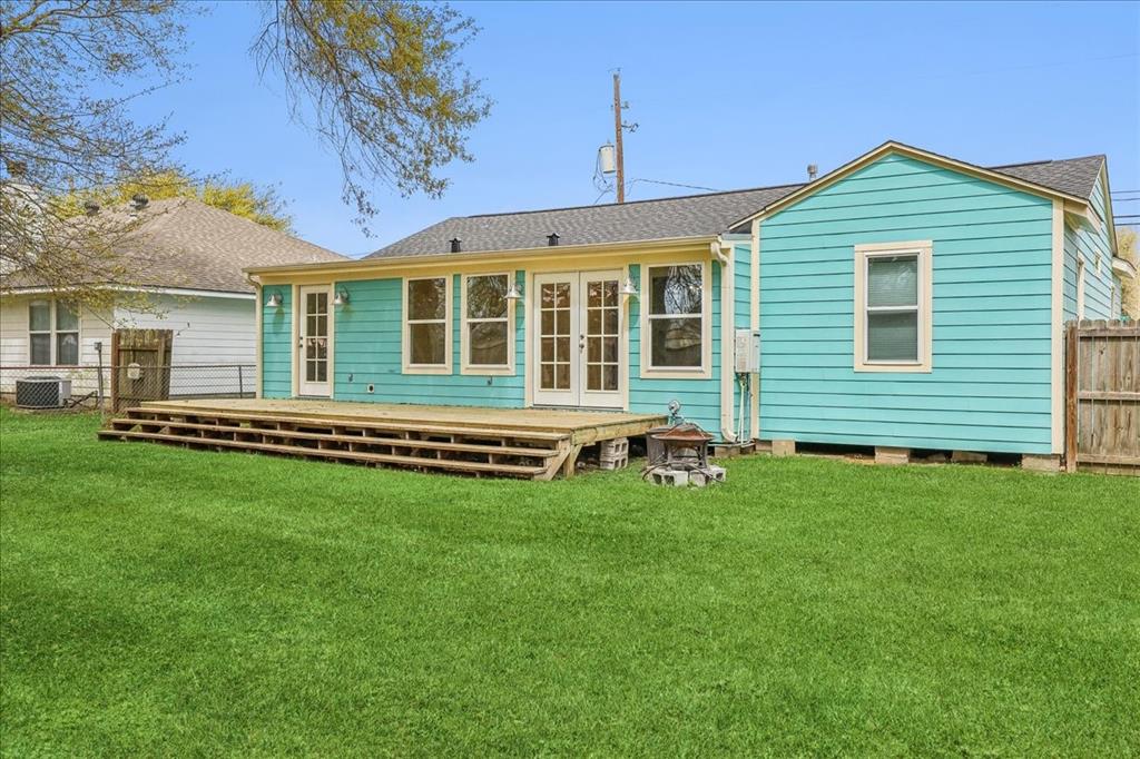 203 N 21st Street, Nederland, Texas image 34