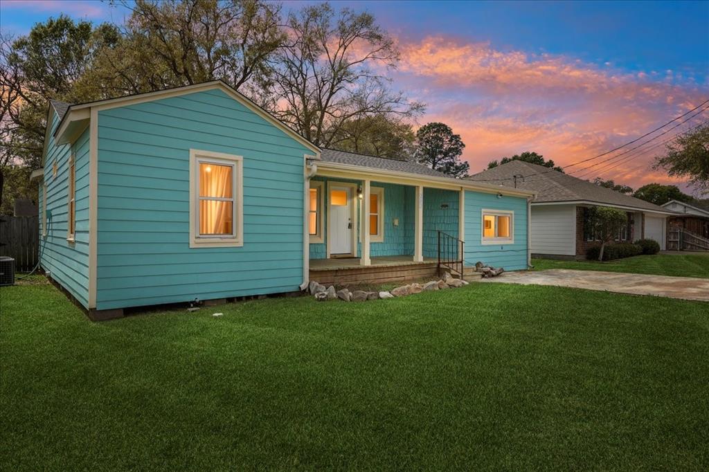 203 N 21st Street, Nederland, Texas image 2