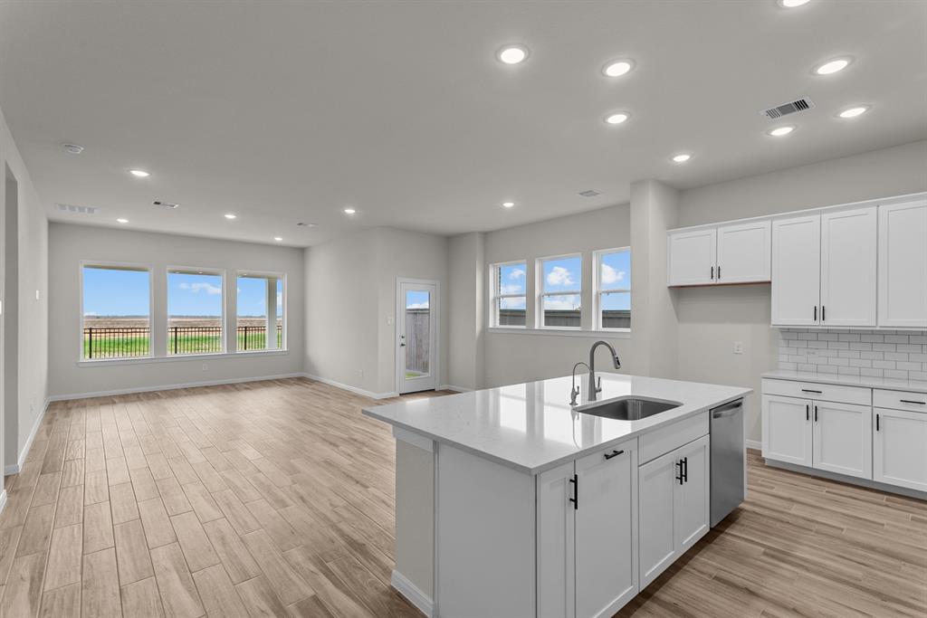 26431 Brilliant Beam Way, Hockley, Texas image 24