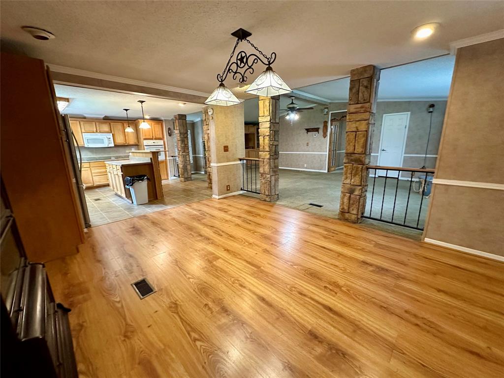 4064 Griffin Grove Street, Silsbee, Texas image 9