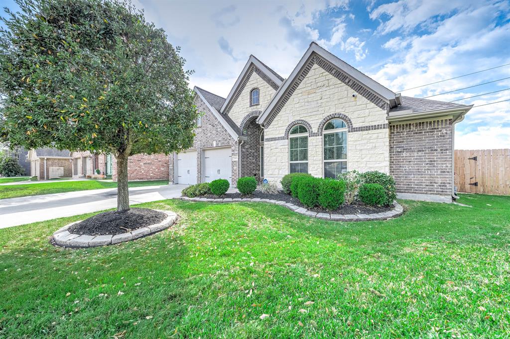 2910 Angel Mist Lane, Rosenberg, Texas image 1