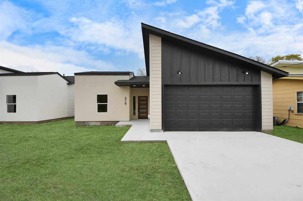 319 E Gulf Street, Baytown, Texas image 2