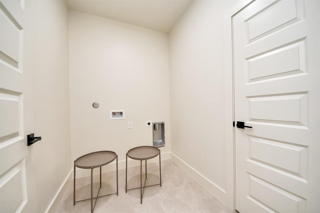 319 E Gulf Street, Baytown, Texas image 39