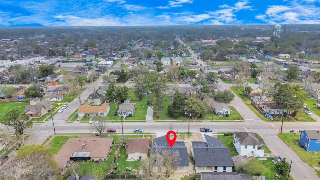 319 E Gulf Street, Baytown, Texas image 43