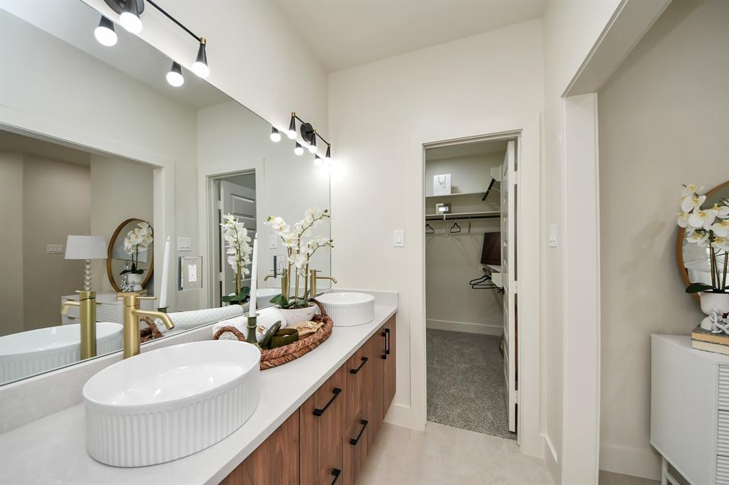319 E Gulf Street, Baytown, Texas image 35