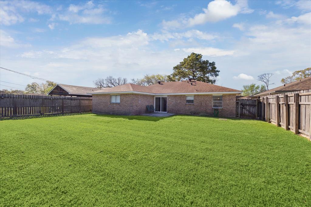 754 E Amherst Lane, Deer Park, Texas image 15