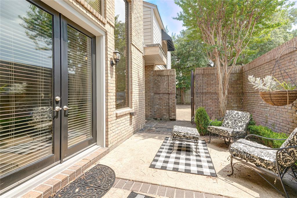 2527 Potomac Drive A