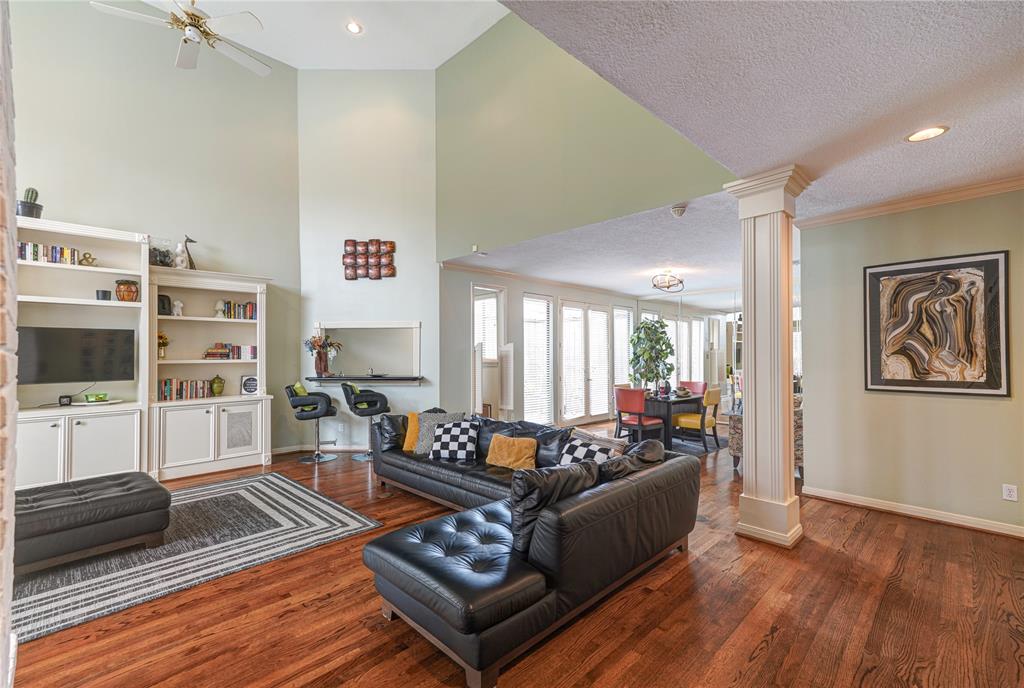2527 Potomac Drive A