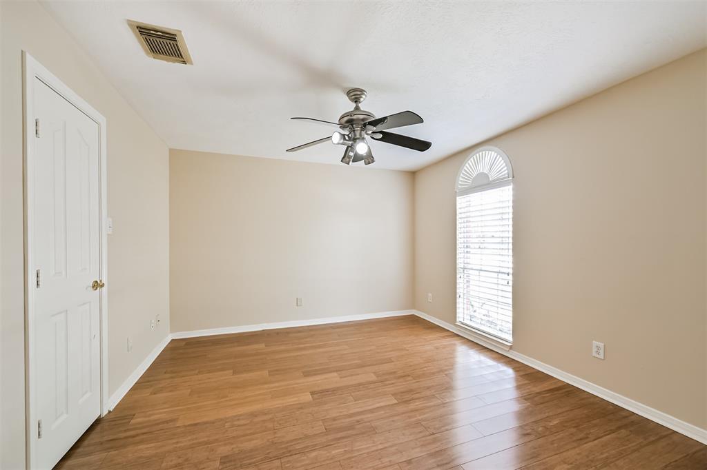 3519 Dry Creek Drive, Pasadena, Texas image 22