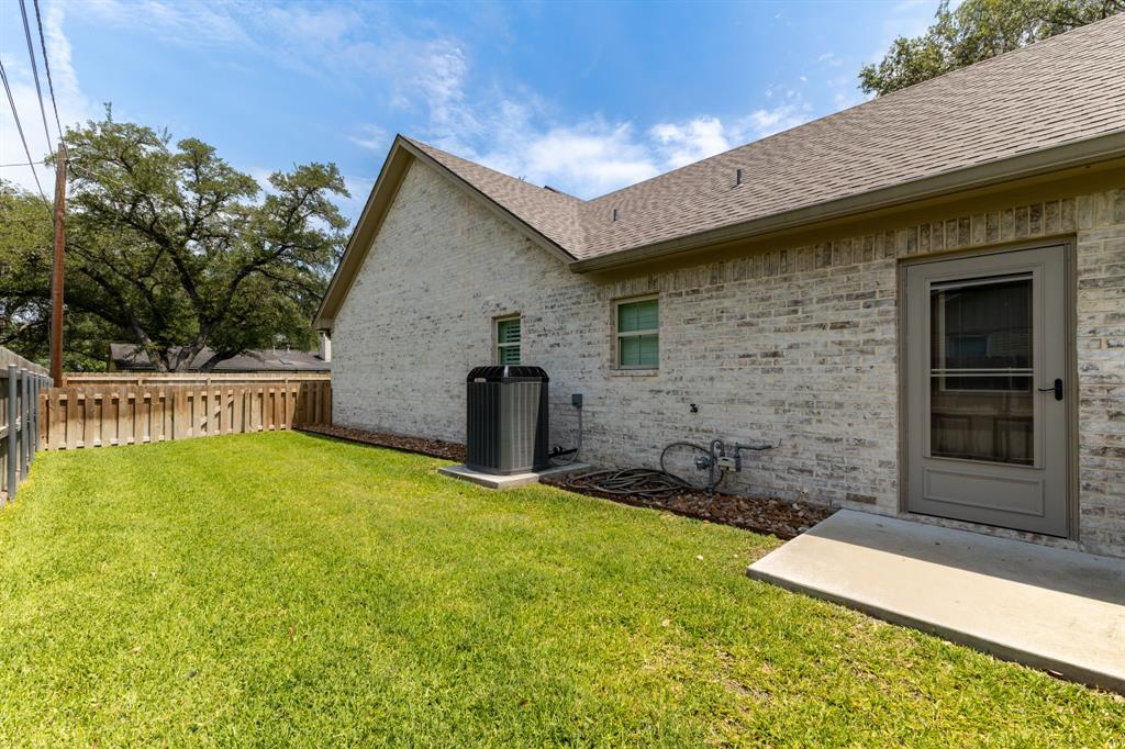 204 Keuper Avenue, Schulenburg, Texas image 34