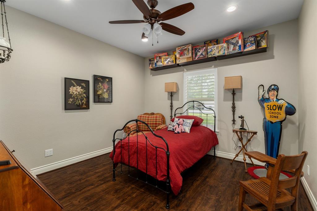 204 Keuper Avenue, Schulenburg, Texas image 24