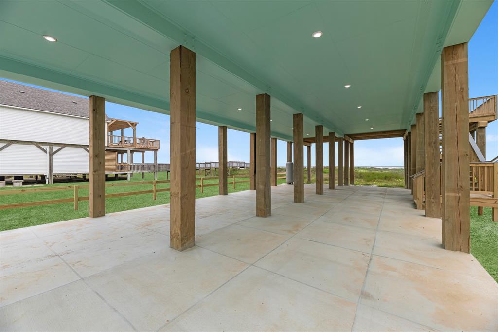4723 Bluewater Drive, Freeport, Texas image 39
