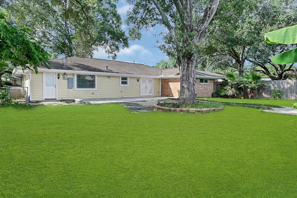 14 W Cobble Hill Circle Circle, The Woodlands, Texas image 20