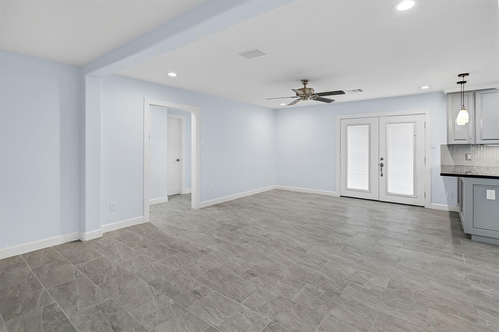 14 W Cobble Hill Circle Circle, The Woodlands, Texas image 3