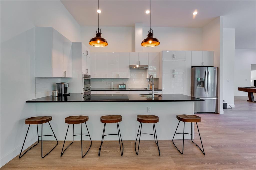 11571 Robin Lane