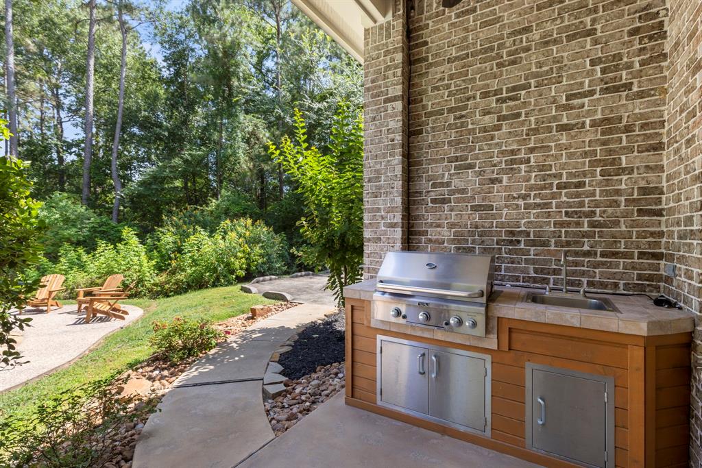 15557 Crown Oaks Drive, Montgomery, Texas image 36