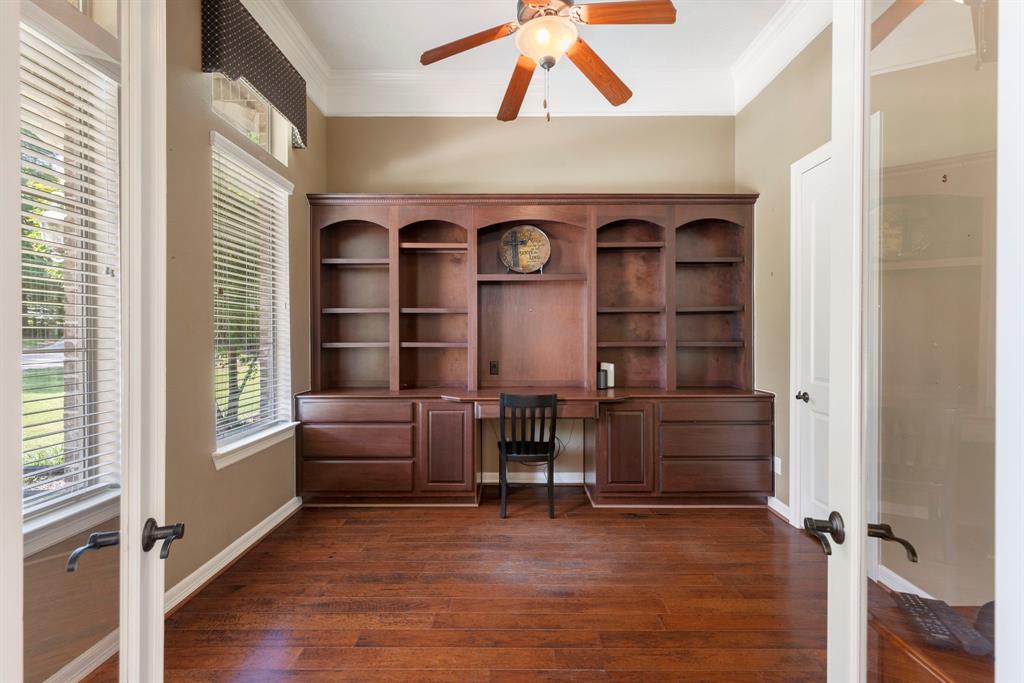 15557 Crown Oaks Drive, Montgomery, Texas image 8