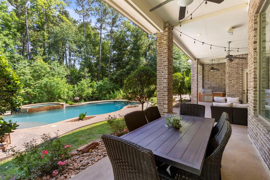 15557 Crown Oaks Drive, Montgomery, Texas image 42