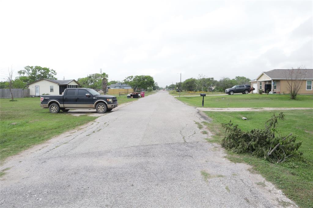 623 S Avenue G, Freeport, Texas image 2