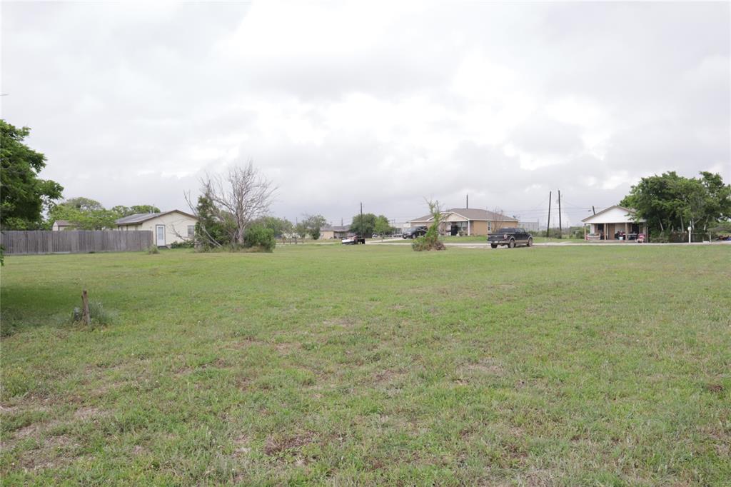 623 S Avenue G, Freeport, Texas image 5